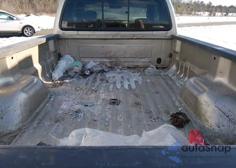 2001 Ford F-350 Lariat/Xl/Xlt из США, поврежденный, VIN 1FTSX31FX1EA84664